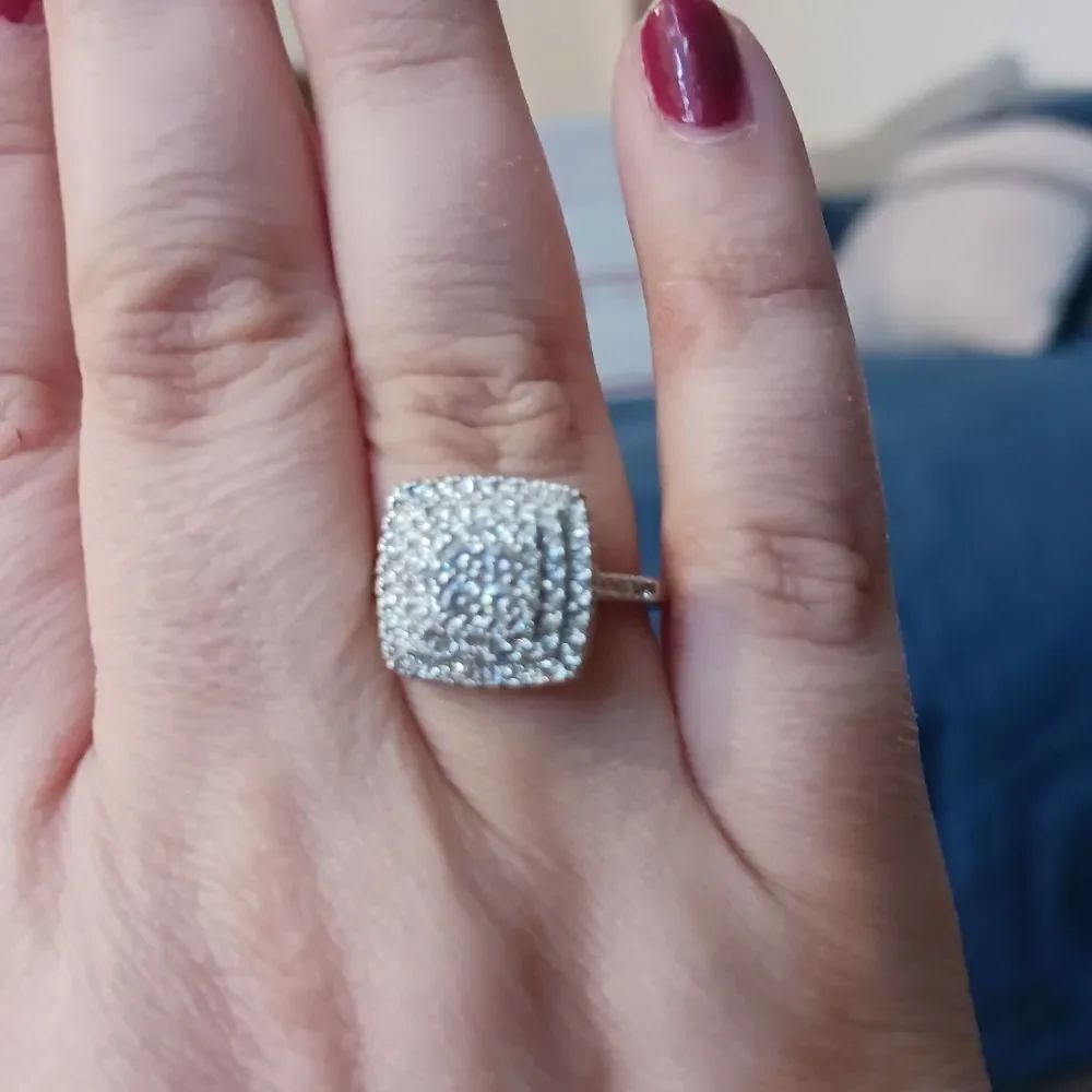 SILVER ENGAGEMENT DIAMOND RING - Picture 5 of 5